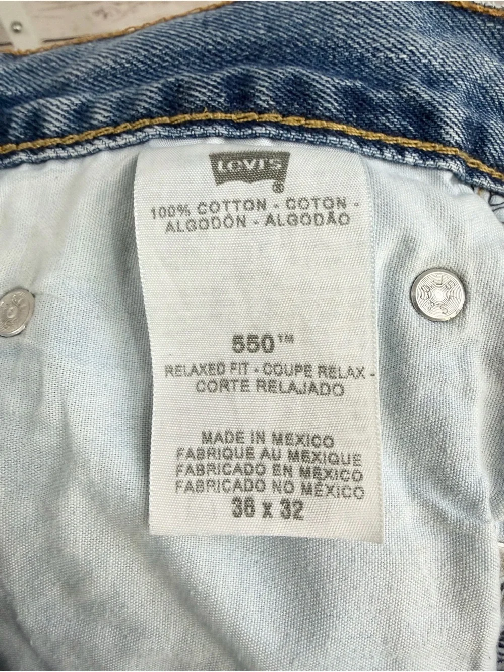Levi's 550 Relaxed Fit Light Wash Men's Jeans 36 x 32